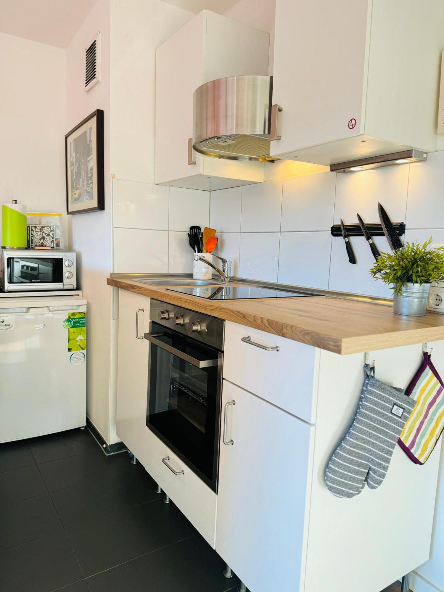 Messe Am Rhein Appartement *